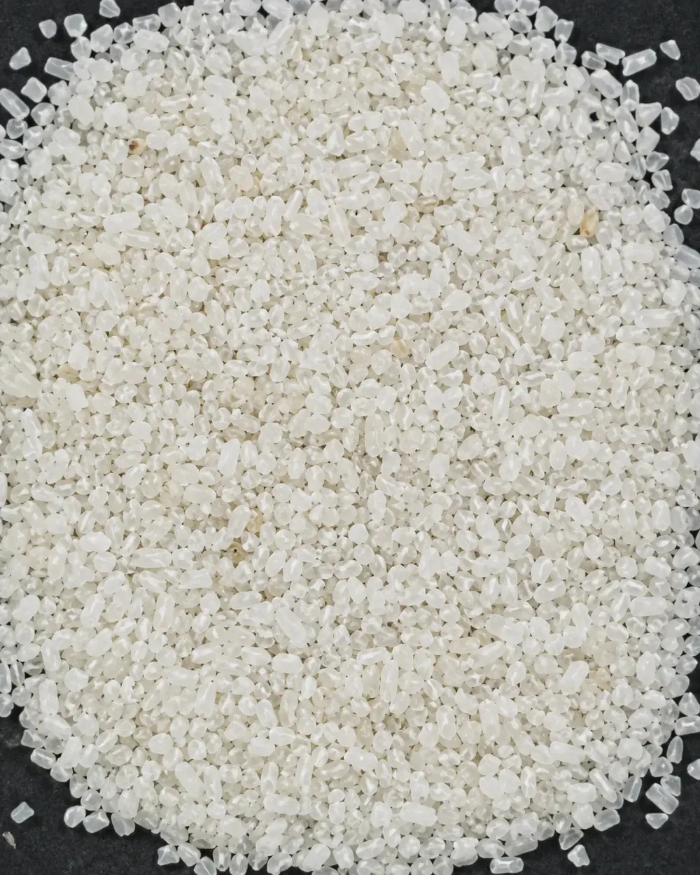 Fine broken rice fractions used as a rejection reference.
